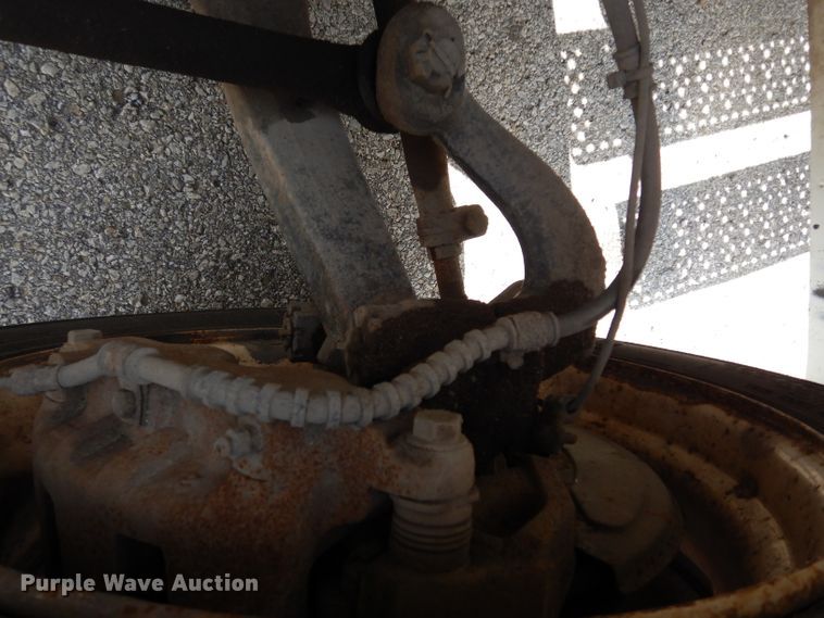 image for item DJ6752 2003 International 4300  crane truck