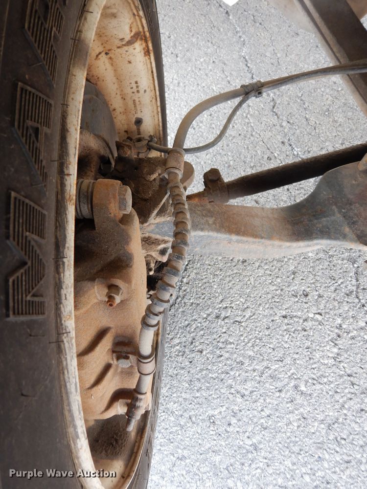 image for item DJ6752 2003 International 4300  crane truck