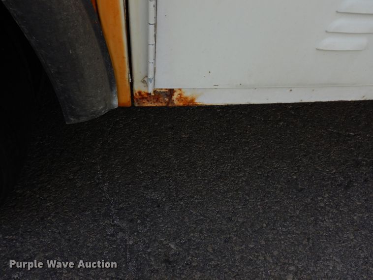 image for item DJ6752 2003 International 4300  crane truck