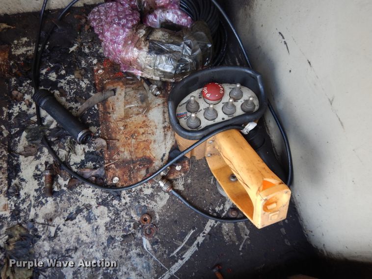 image for item DJ6752 2003 International 4300  crane truck