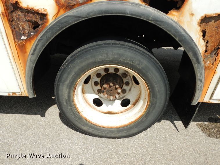 image for item DJ6752 2003 International 4300  crane truck