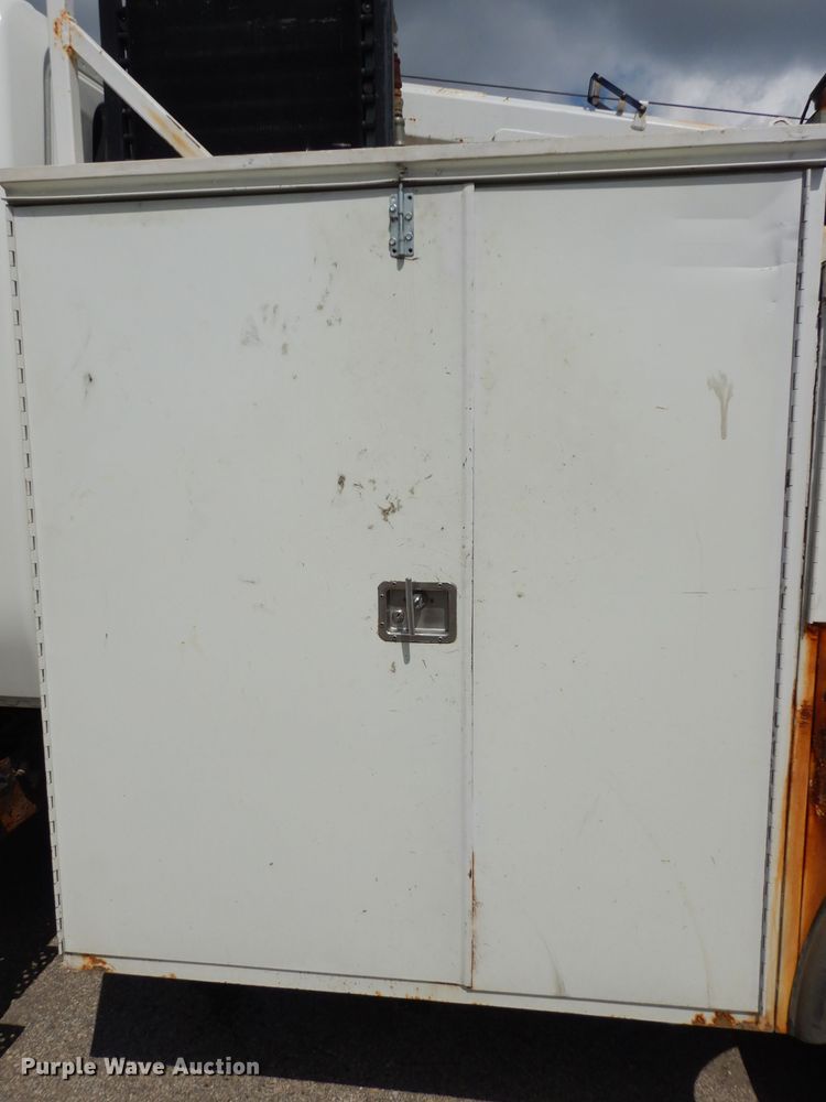 image for item DJ6752 2003 International 4300  crane truck