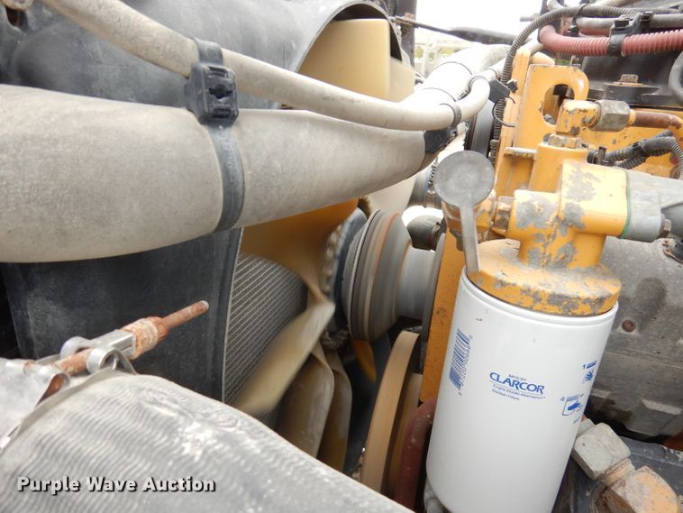 image for item DJ6805 2005 Freightliner Business Class M2  dump truck