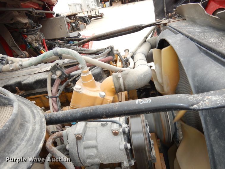 image for item DJ6805 2005 Freightliner Business Class M2  dump truck