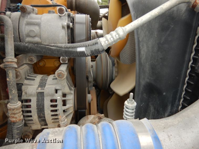 image for item DJ6805 2005 Freightliner Business Class M2  dump truck