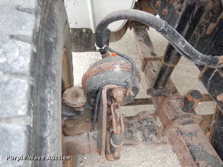 image for item DJ6805 2005 Freightliner Business Class M2  dump truck