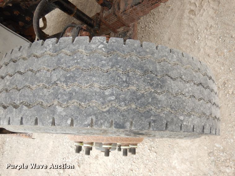 image for item DJ6805 2005 Freightliner Business Class M2  dump truck