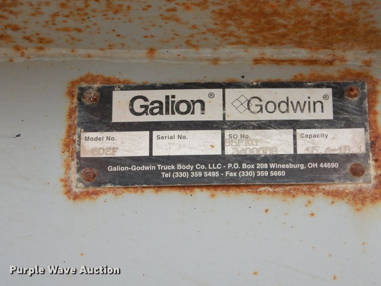 image for item DJ6805 2005 Freightliner Business Class M2  dump truck