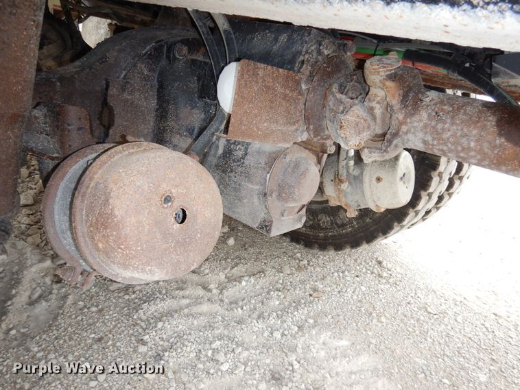 image for item DJ6805 2005 Freightliner Business Class M2  dump truck