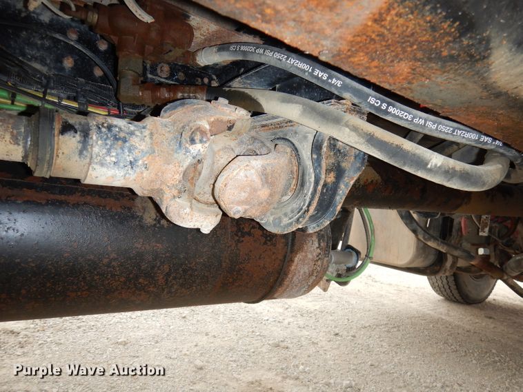 image for item DJ6805 2005 Freightliner Business Class M2  dump truck