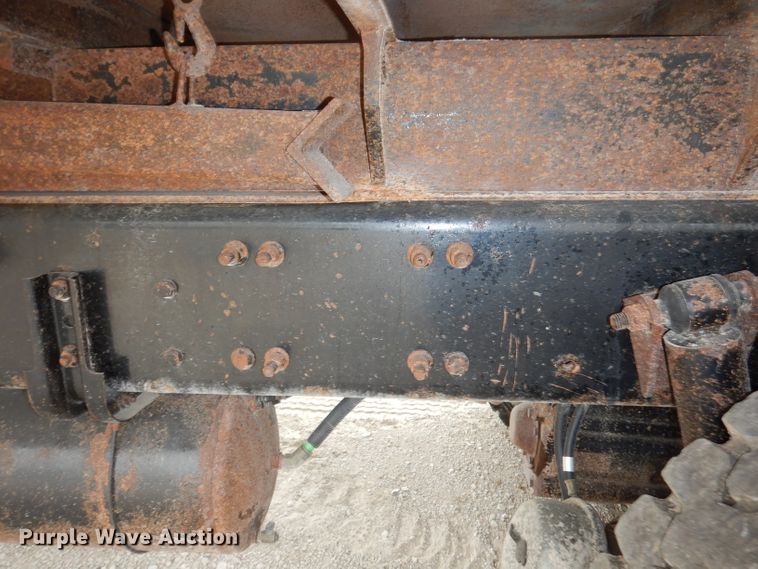 image for item DJ6805 2005 Freightliner Business Class M2  dump truck