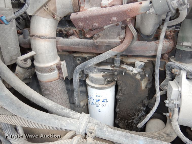 image for item DJ6806 2006 Peterbilt 335  flatbed truck