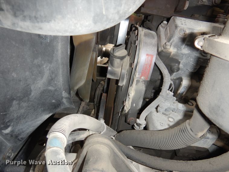 image for item DJ6806 2006 Peterbilt 335  flatbed truck