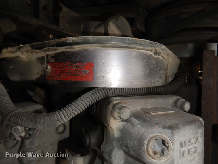 image for item DJ6806 2006 Peterbilt 335  flatbed truck