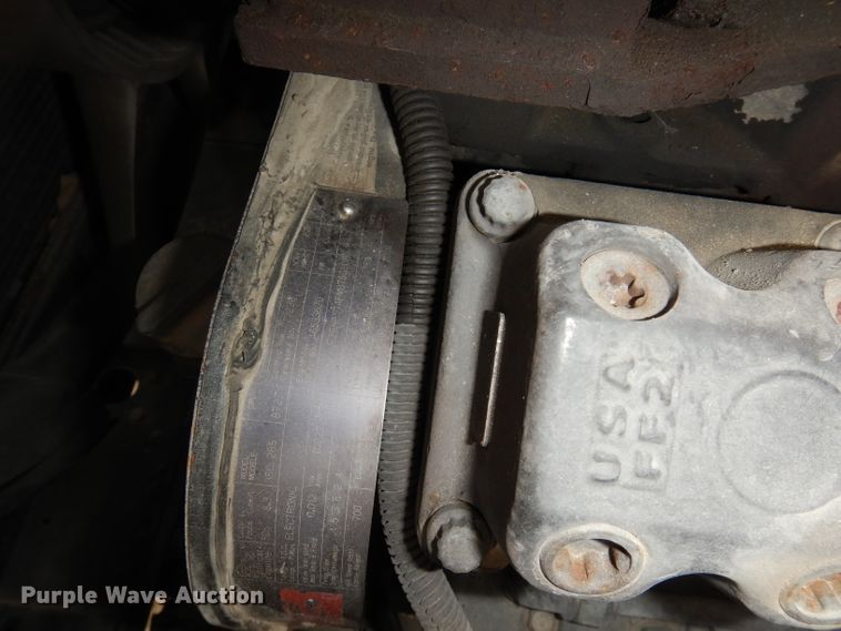 image for item DJ6806 2006 Peterbilt 335  flatbed truck