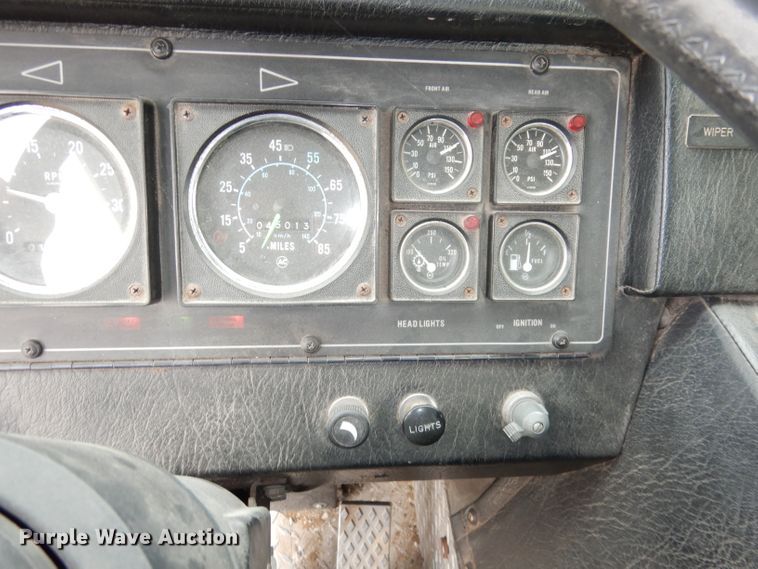 image for item DJ6807 1987 Pierce Lance  fire truck