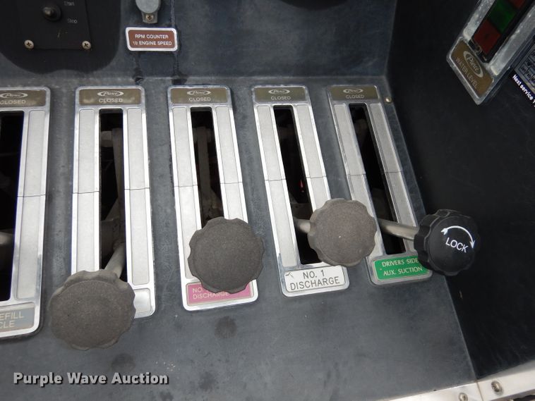 image for item DJ6807 1987 Pierce Lance  fire truck