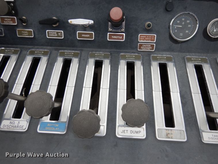 image for item DJ6807 1987 Pierce Lance  fire truck