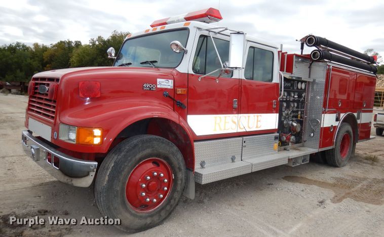 image for item DJ6808 1994 International 4900  Pierce fire truck