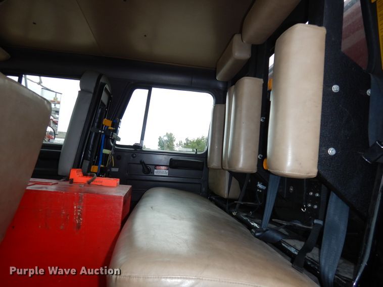 image for item DJ6808 1994 International 4900  Pierce fire truck