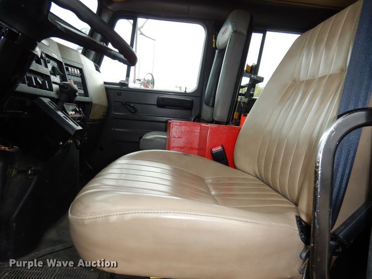 image for item DJ6808 1994 International 4900  Pierce fire truck