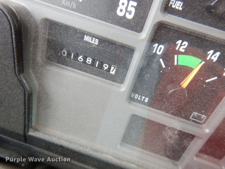 image for item DJ6808 1994 International 4900  Pierce fire truck