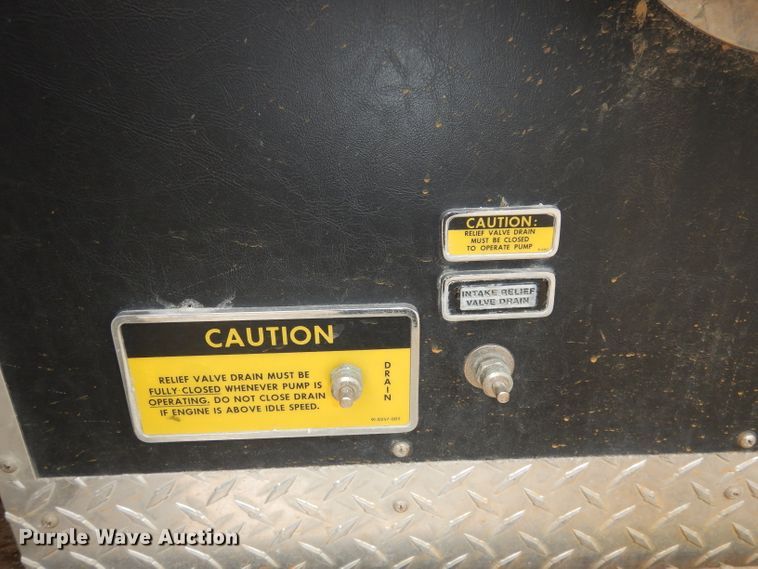 image for item DJ6808 1994 International 4900  Pierce fire truck