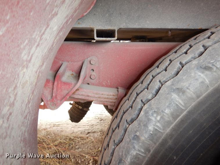 image for item DJ6808 1994 International 4900  Pierce fire truck