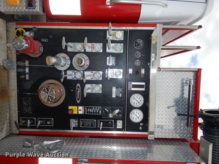 image for item DJ6808 1994 International 4900  Pierce fire truck