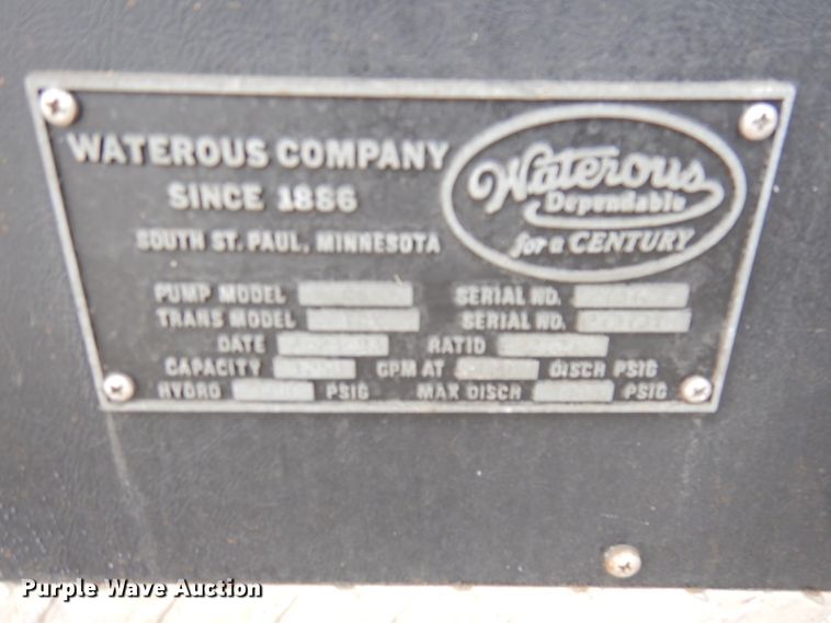 image for item DJ6808 1994 International 4900  Pierce fire truck