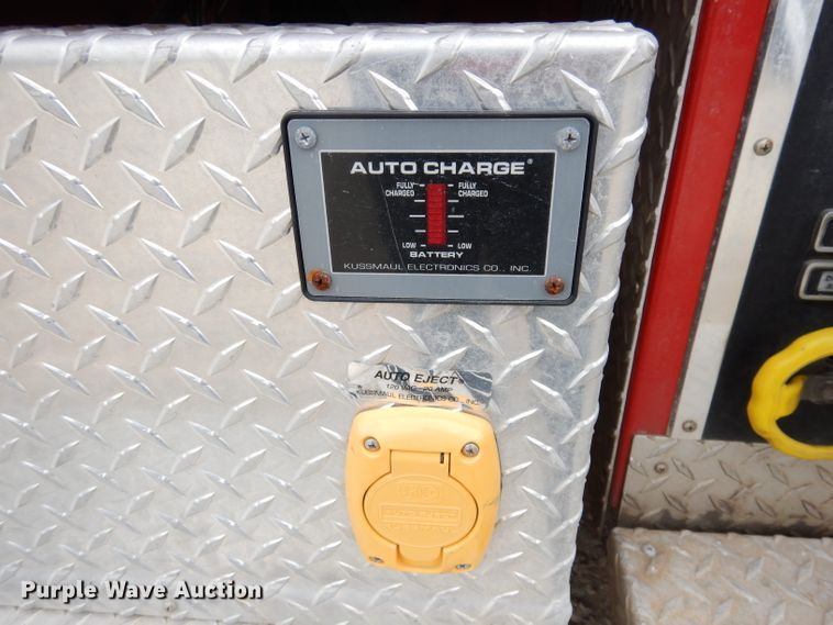 image for item DJ6808 1994 International 4900  Pierce fire truck