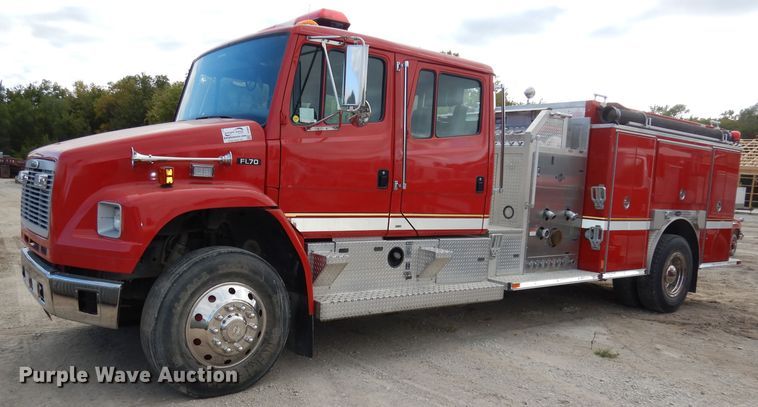 image for item DJ6809 2003 Freightliner FL70 E-One  fire truck