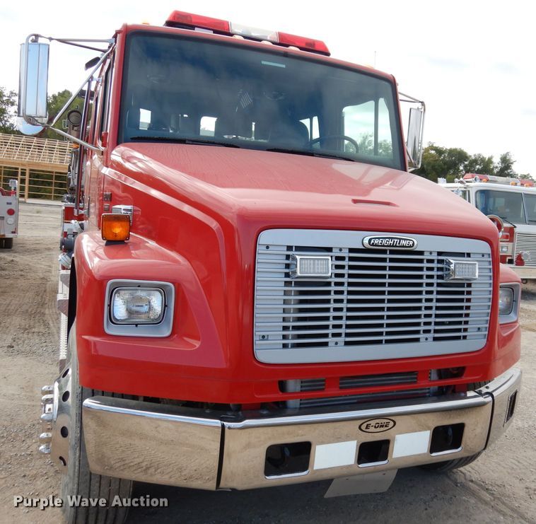 image for item DJ6809 2003 Freightliner FL70 E-One  fire truck