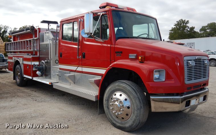 image for item DJ6809 2003 Freightliner FL70 E-One  fire truck
