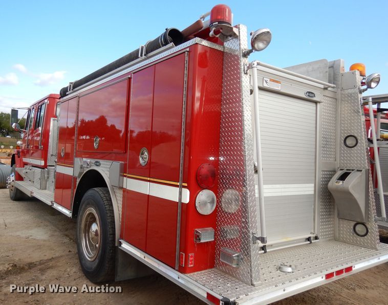 image for item DJ6809 2003 Freightliner FL70 E-One  fire truck