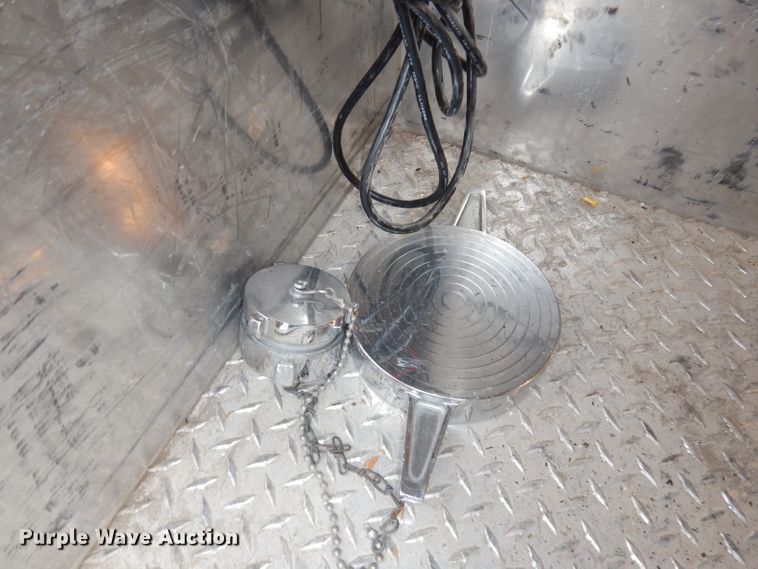 image for item DJ6809 2003 Freightliner FL70 E-One  fire truck