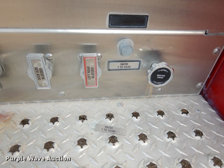 image for item DJ6809 2003 Freightliner FL70 E-One  fire truck