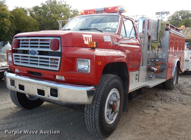 image for item DJ6810 1987 Ford F8000  fire truck