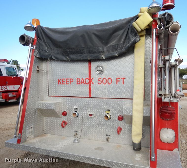 image for item DJ6810 1987 Ford F8000  fire truck