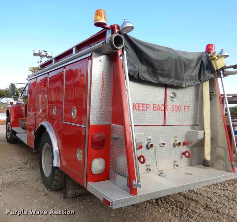 image for item DJ6810 1987 Ford F8000  fire truck