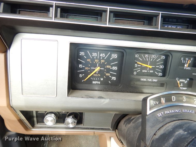 image for item DJ6810 1987 Ford F8000  fire truck