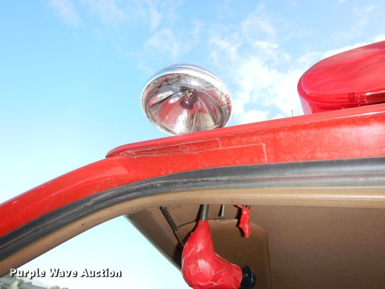 image for item DJ6810 1987 Ford F8000  fire truck