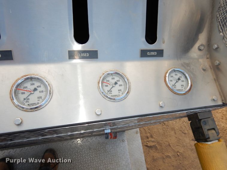 image for item DJ6810 1987 Ford F8000  fire truck