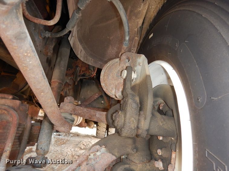 image for item DJ6810 1987 Ford F8000  fire truck