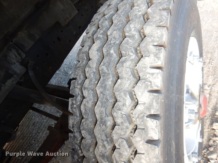 image for item DJ6810 1987 Ford F8000  fire truck