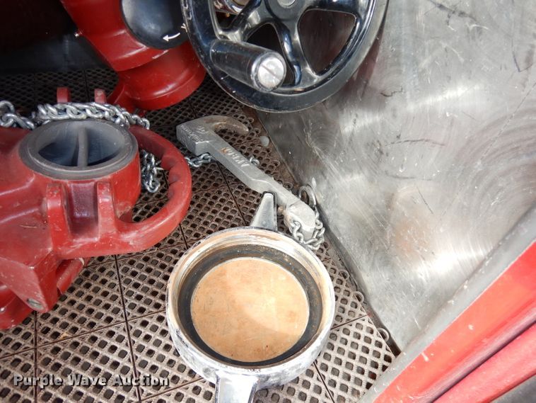 image for item DJ6810 1987 Ford F8000  fire truck