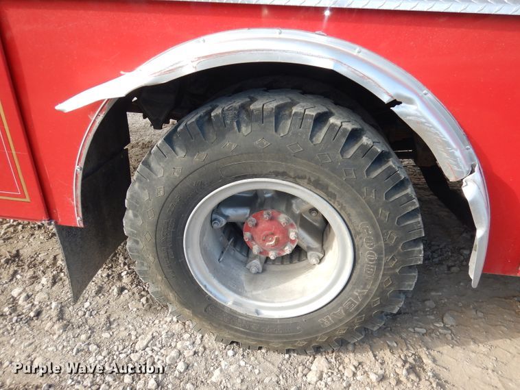 image for item DJ6810 1987 Ford F8000  fire truck