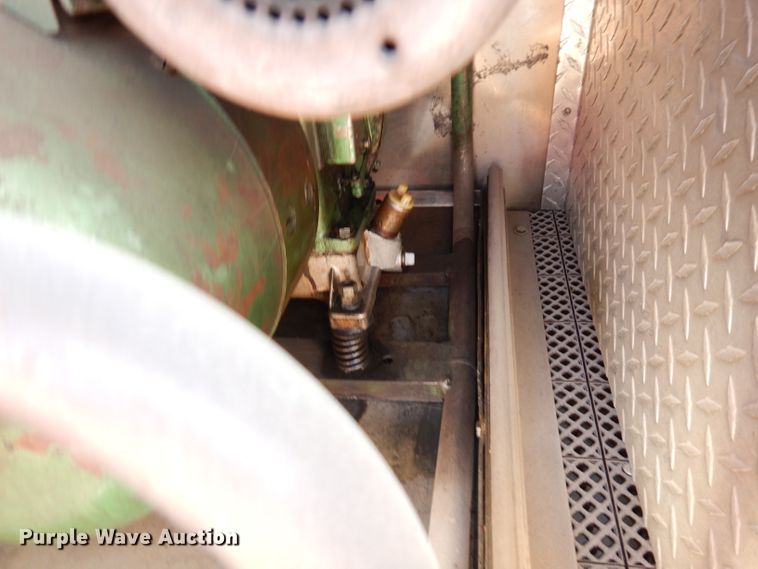 image for item DJ6810 1987 Ford F8000  fire truck