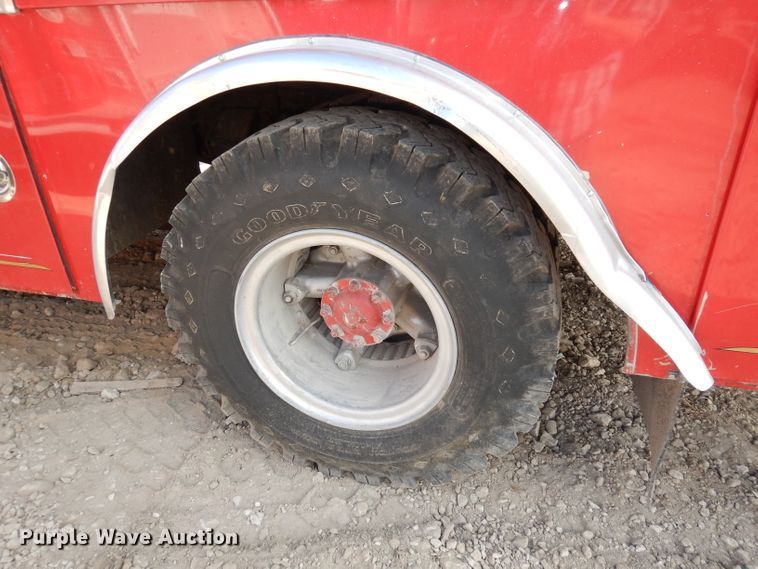 image for item DJ6810 1987 Ford F8000  fire truck