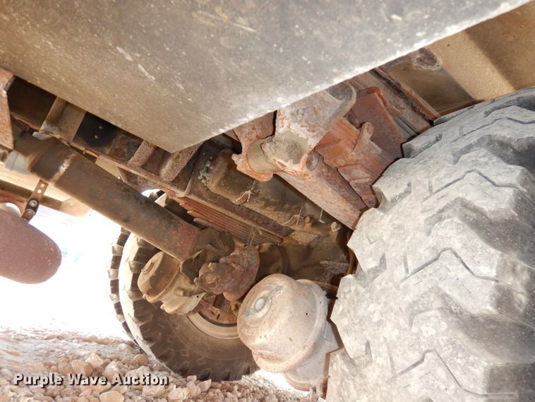 image for item DJ6810 1987 Ford F8000  fire truck